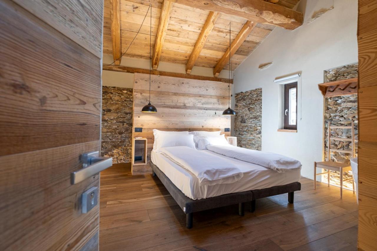 Bed and Breakfast L'Ozio Creativo Castelnuovo Nigra Exterior foto