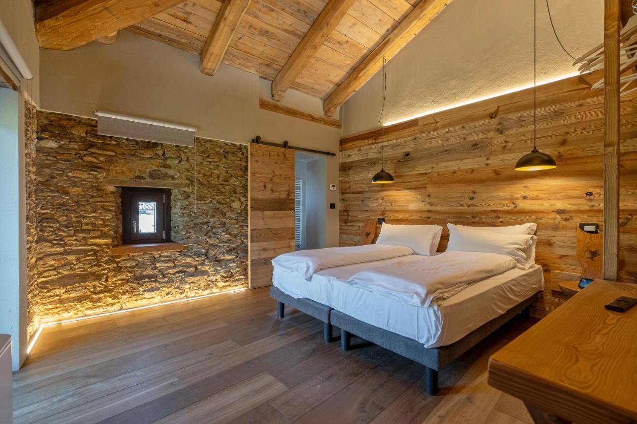 Bed and Breakfast L'Ozio Creativo Castelnuovo Nigra Exterior foto