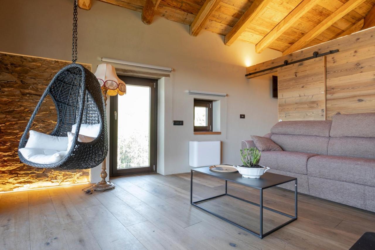 Bed and Breakfast L'Ozio Creativo Castelnuovo Nigra Exterior foto